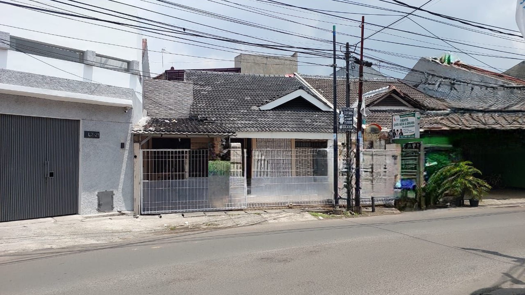 Rumah usaha pinggir jalan  di bintaro Jaya sektor 2