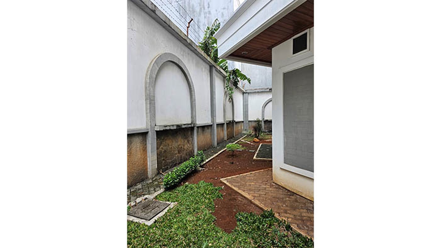 Rumah Villa Gading Indah, Kelapa Gading Luas 592m2