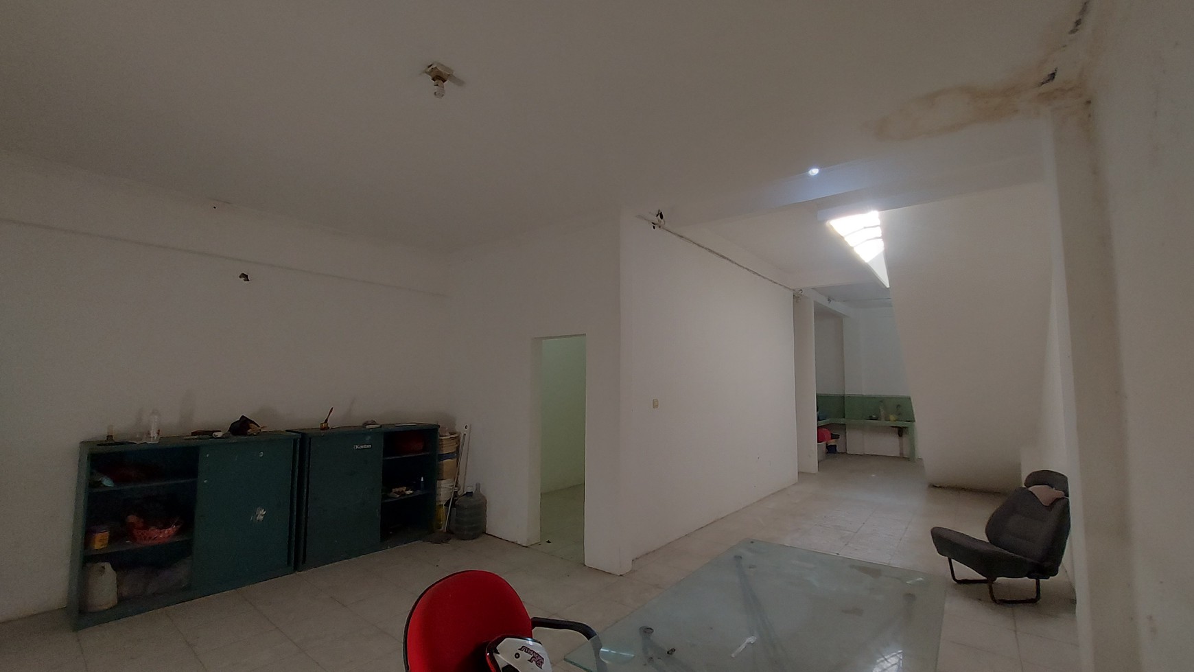 Rumah dibawah NJOP bisa mobil bisa kost 24 kamar di Kemayoran Barat