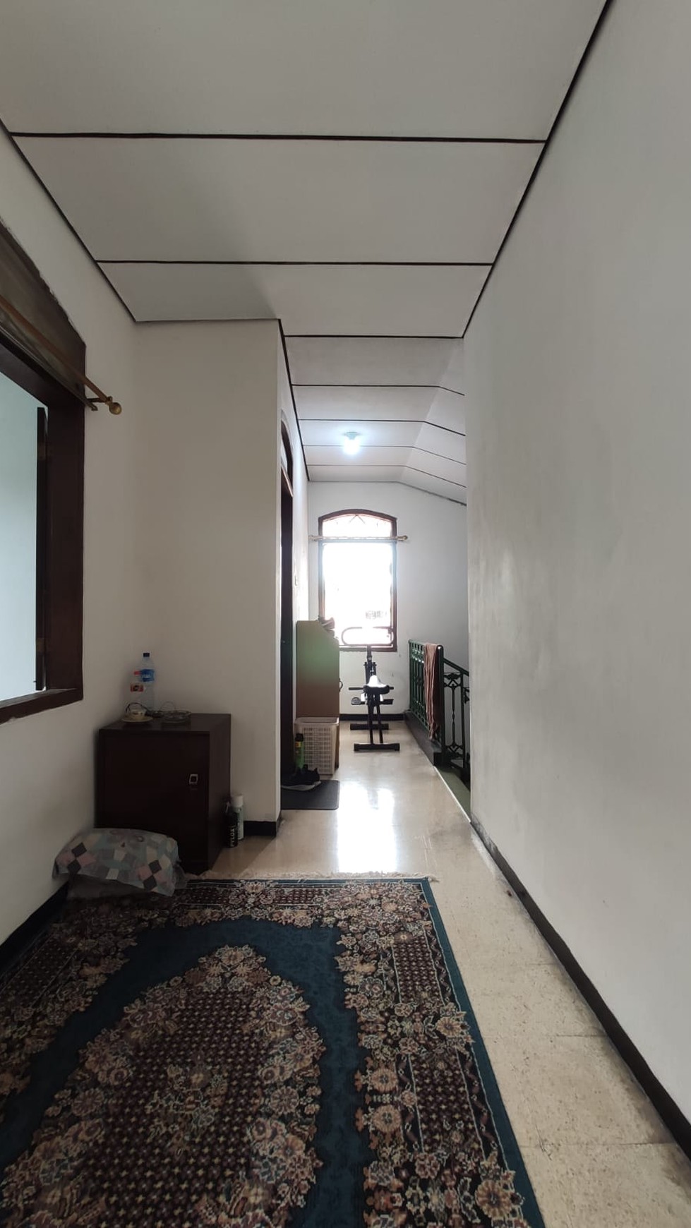 Rumah Tinggal Area Tebet Pinggir Jalan Lebar