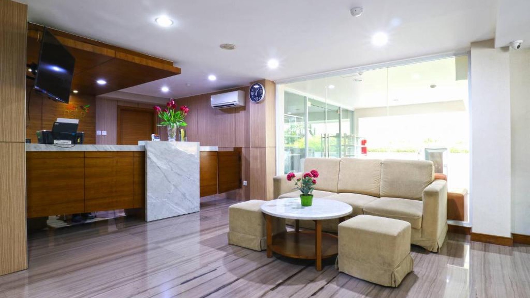 Apartemen Penthouse 1 Br dengan Living Room luas Full furnished di Baile Tower, Menteng.