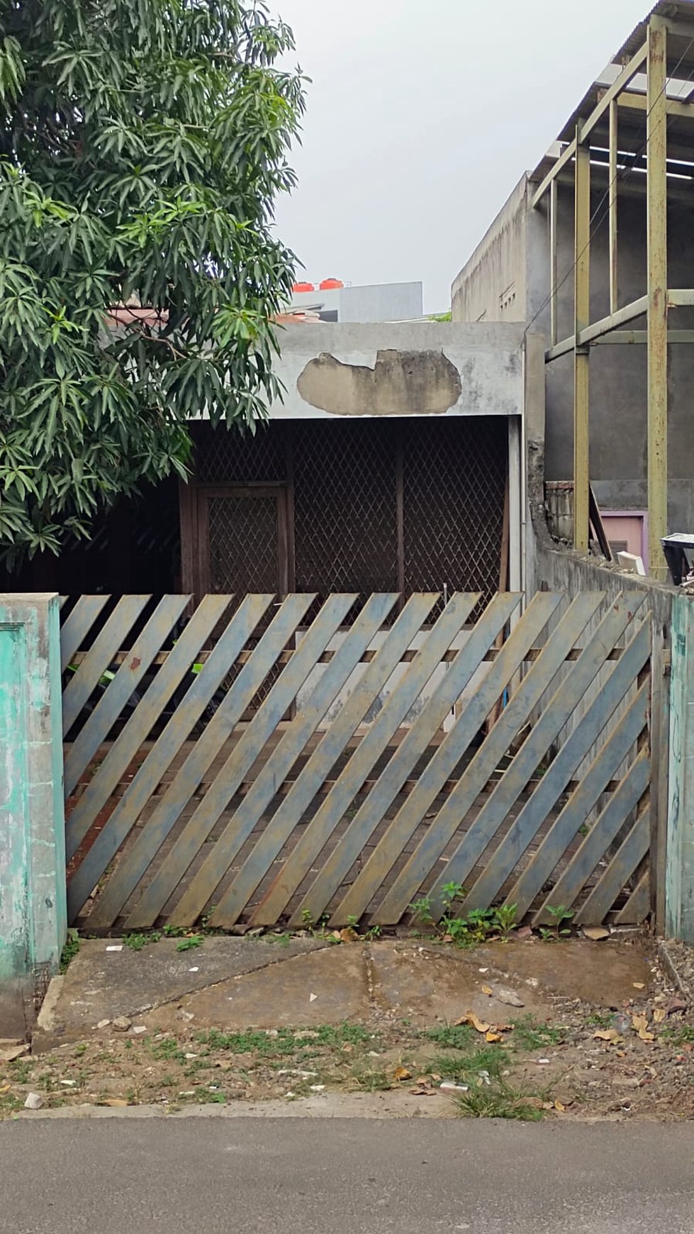 Rumah Hitung Tanah Lokasi Strategis @Petukangan Selatan