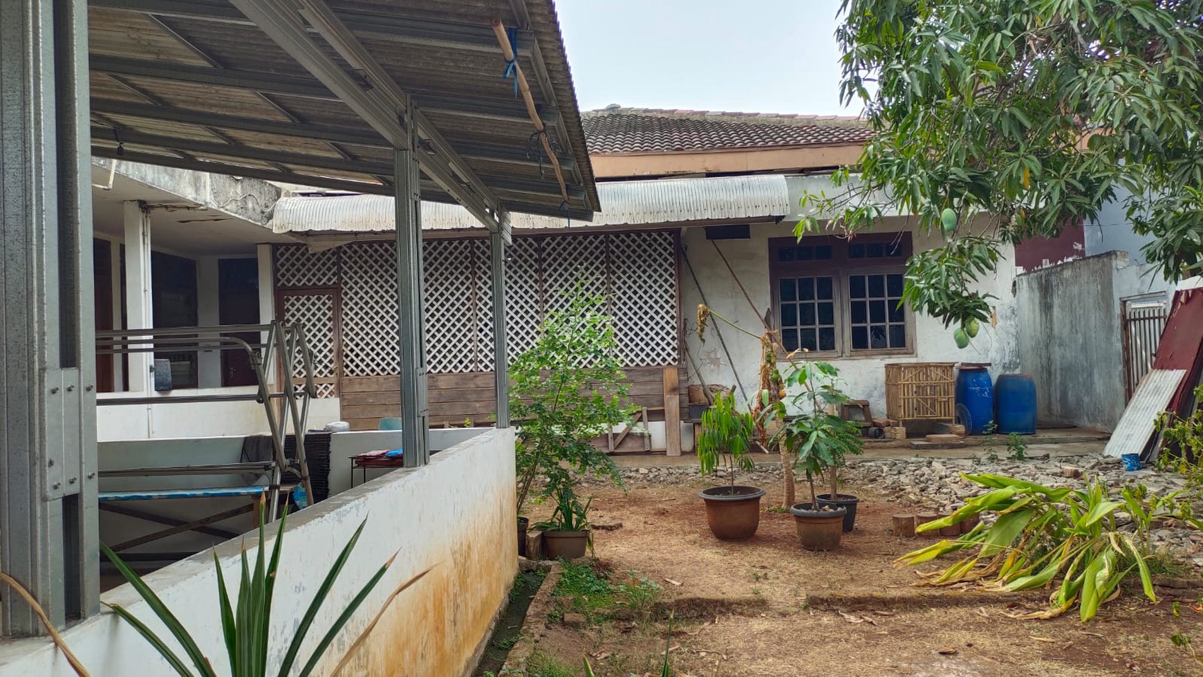 Rumah Hitung Tanah Lokasi Strategis @Petukangan Selatan