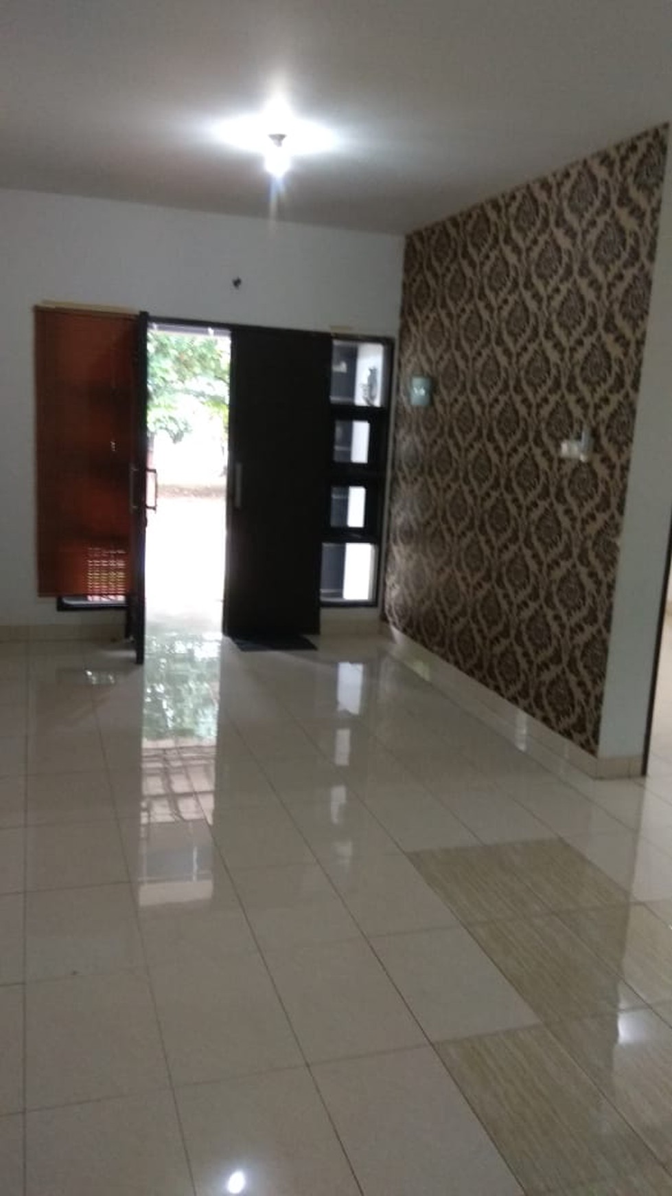 Rumah 2 lantai siap huni di Rafless Hills Cibubur