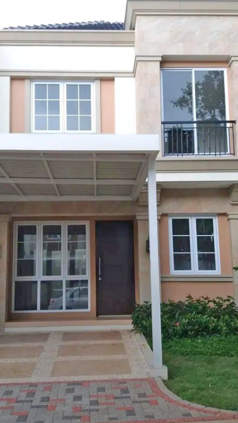 Dijual Rumah Bagus dan Siap Huni di Alegria Park, Bsd