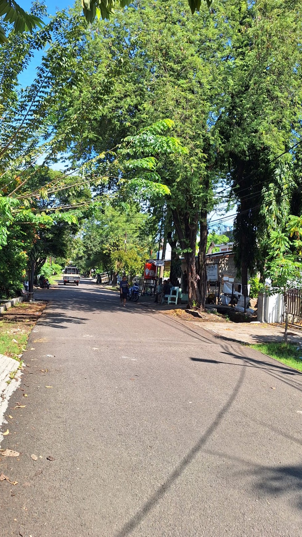 Rumah tua 1 lantai  masih layak huni ,lokasi OK di Bojong Indah Cengkareng