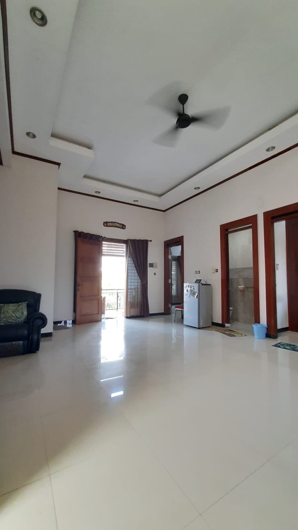 Rumah Siap Huni Ceiling Tinggi dan Sirkulasi Udara Baik @Kucica, Bintaro