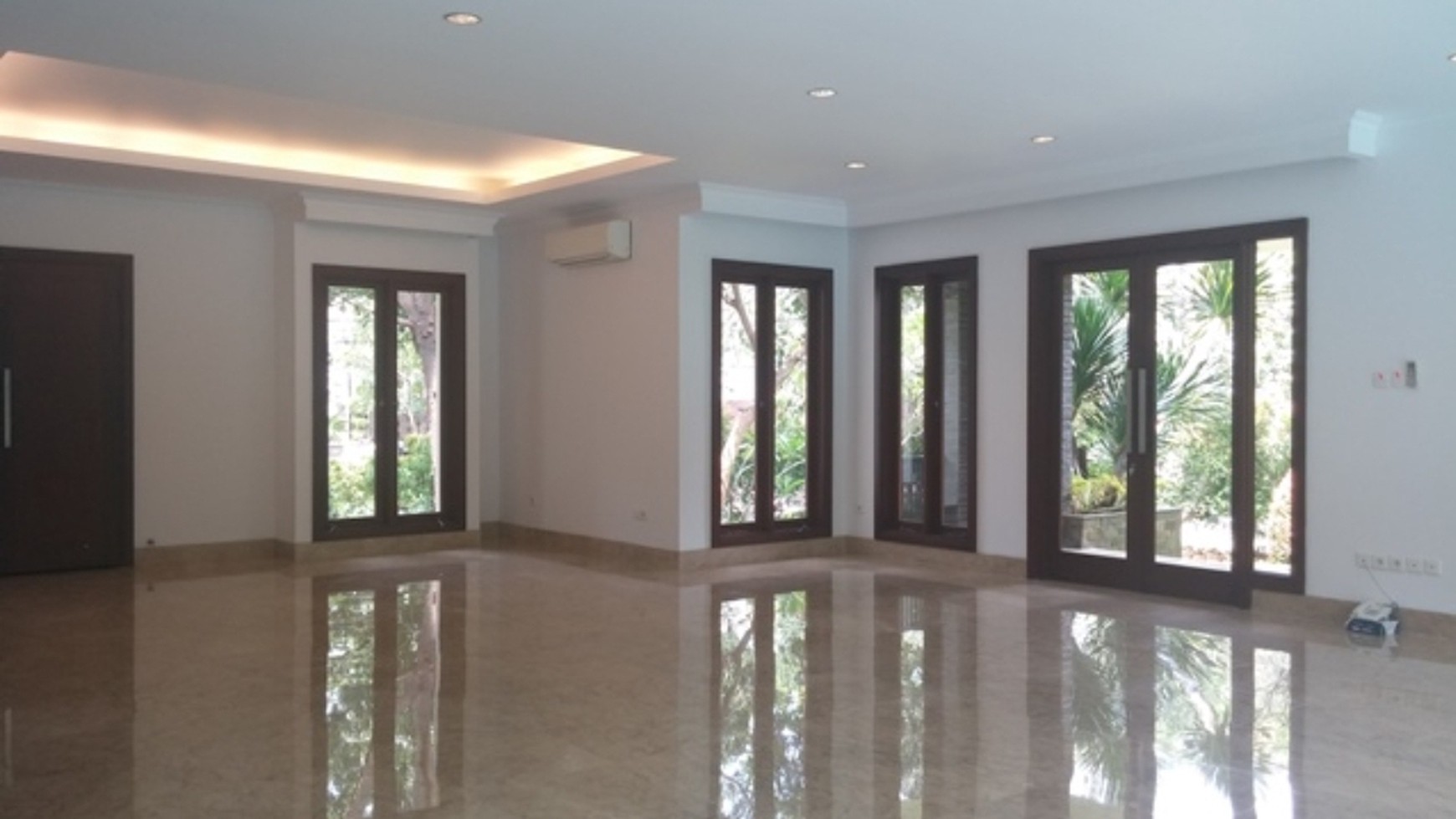 Big and Beautyful House at Astoria Residence Cilandak, Available for Lease