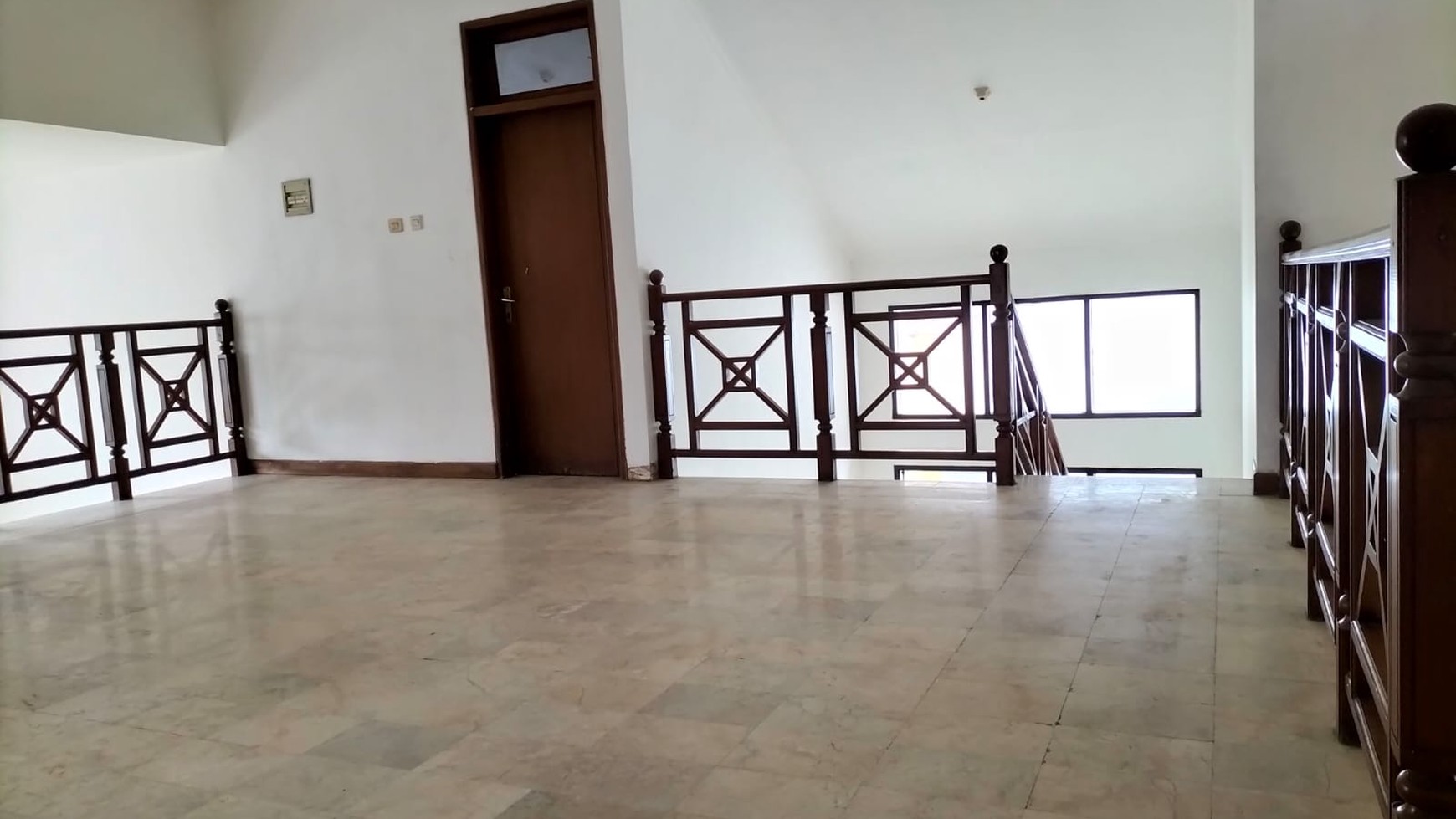 Rumah Hook Siap Huni dan Lokasi Strategis @Bintaro Jaya