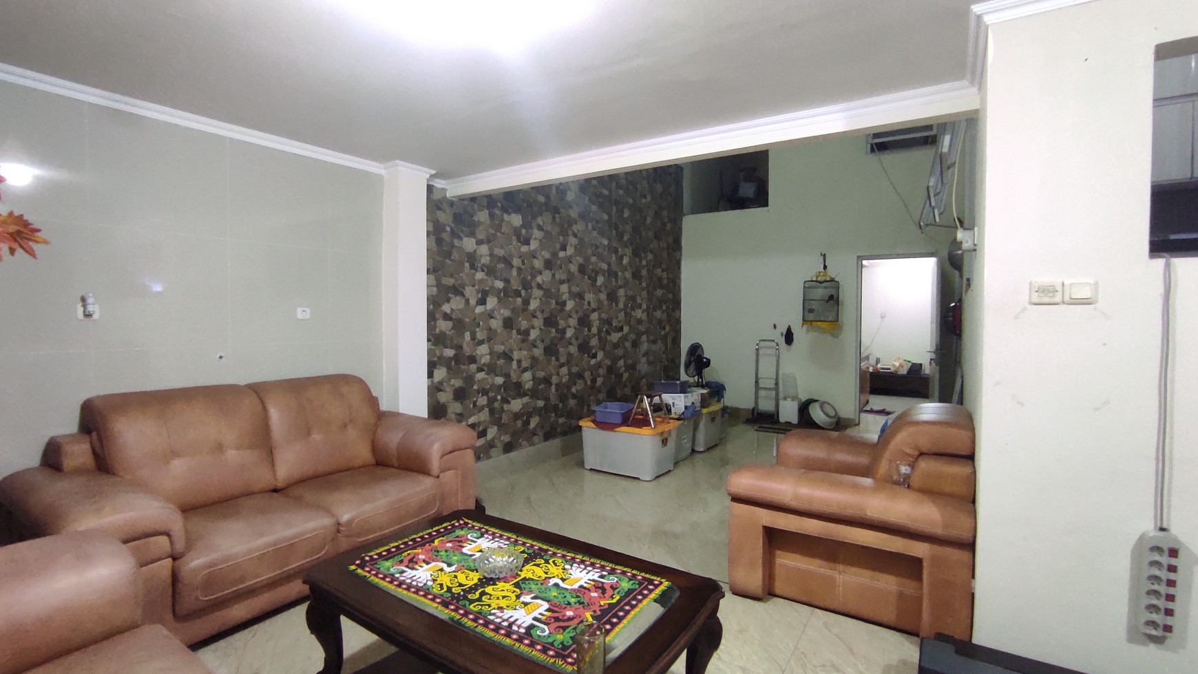 Dijual Rumah siap huni di water spring, split level, Grand wisata