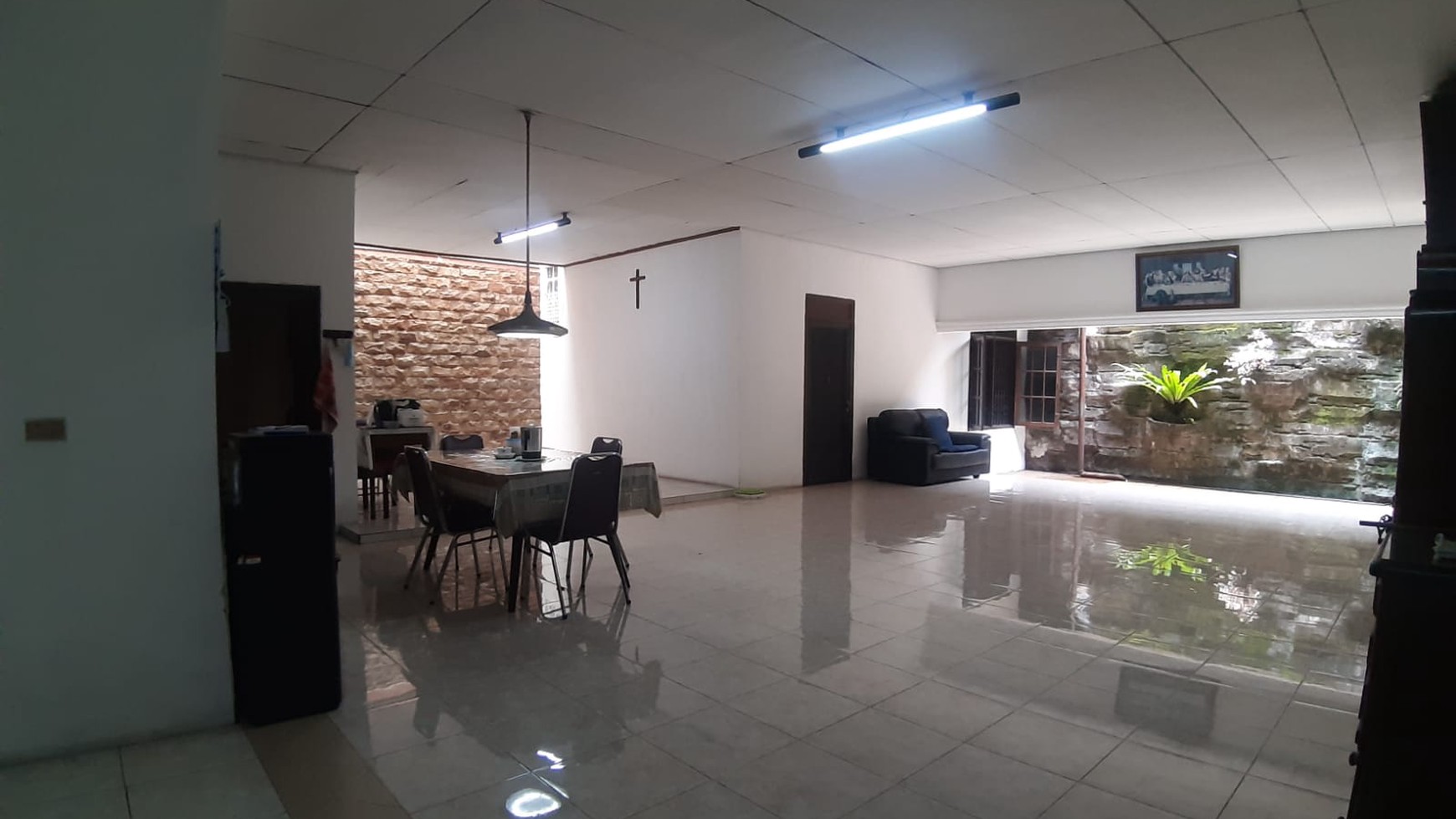 Rumah dijual siap huni cocok untuk dijadikan kantor