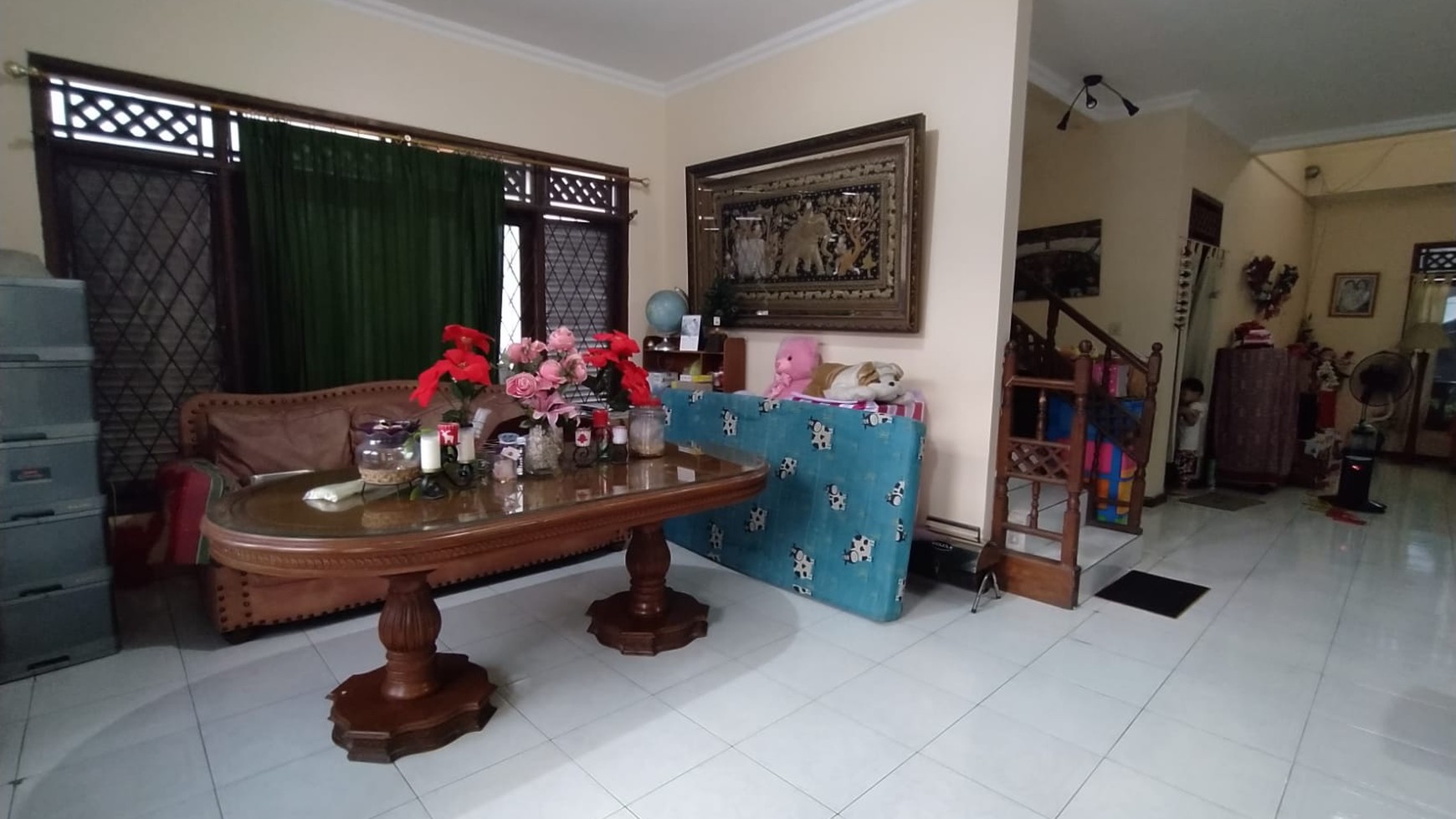 dijual rumah di dalam komplek pondok kuwera