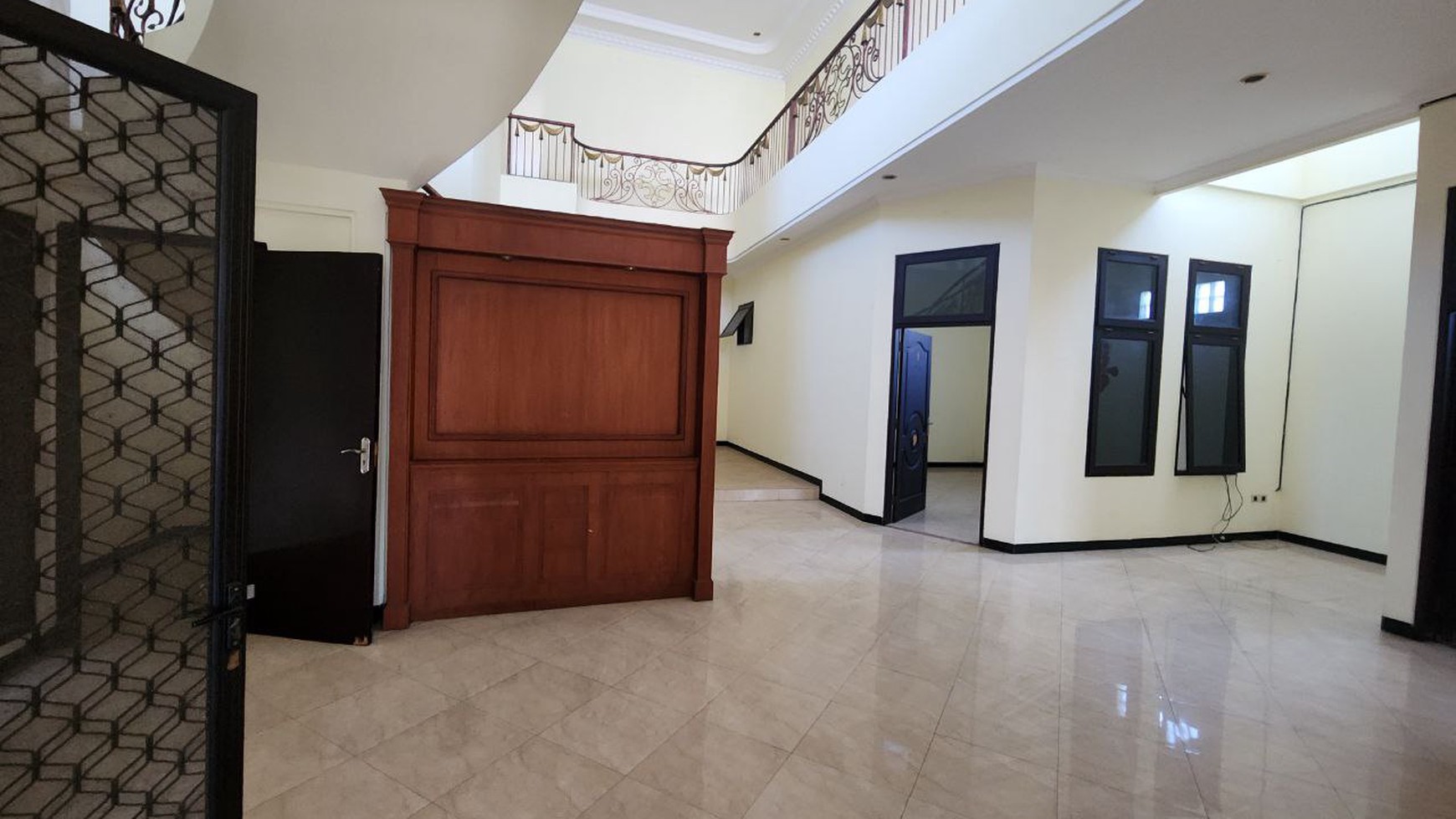 Rumah Dijual Area Exclusif Surabaya Timur 