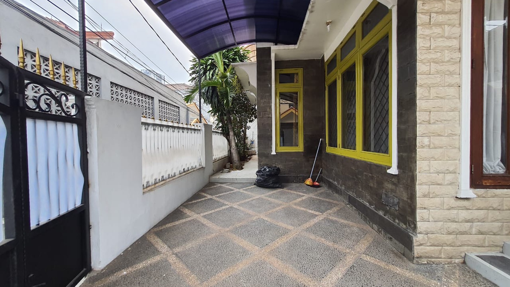 Dijual rumah di Jl Tebet Barat Dalam - Jakarta Selatan