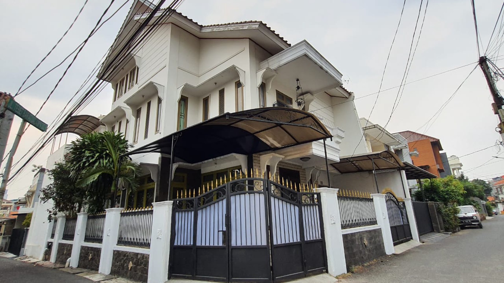 Dijual rumah di Jl Tebet Barat Dalam - Jakarta Selatan