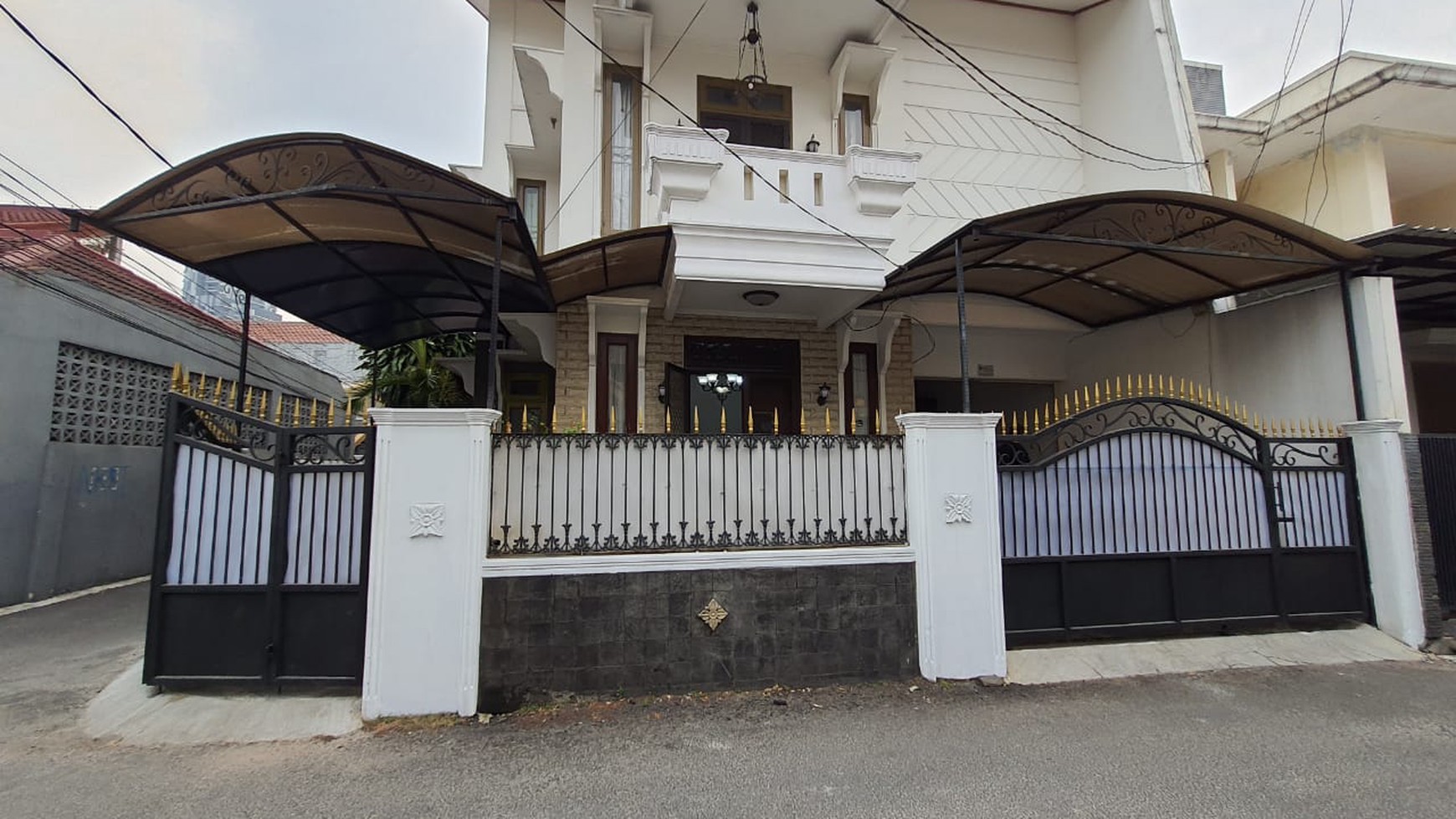 Dijual rumah di Jl Tebet Barat Dalam - Jakarta Selatan