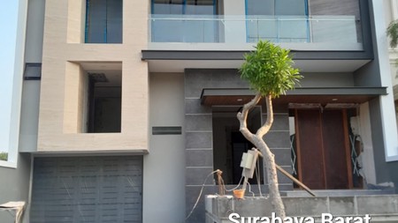 Rumah Waterfront Citraland Surabaya NEW Baru Split Level 5+1 K.Tidur 