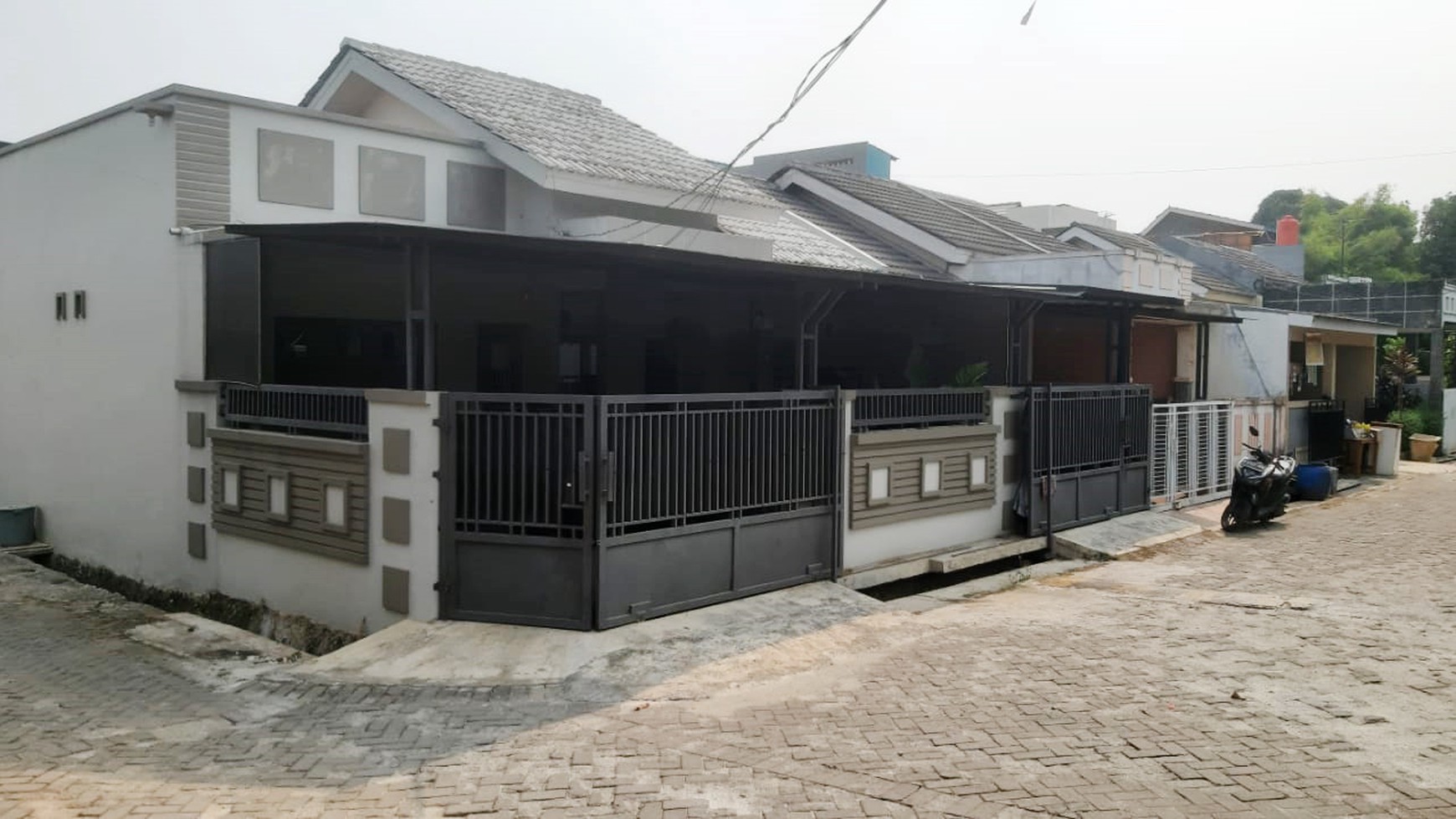 Rumah Bagus Di Cluster Pesona Ciledug Tangerang