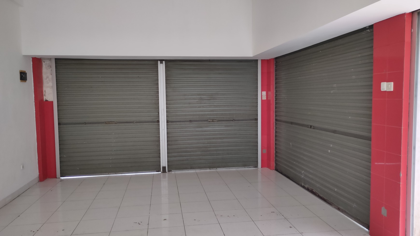 Ruko SHM Hoek Pintu Masuk Pasar Fresh Market Kota wisata