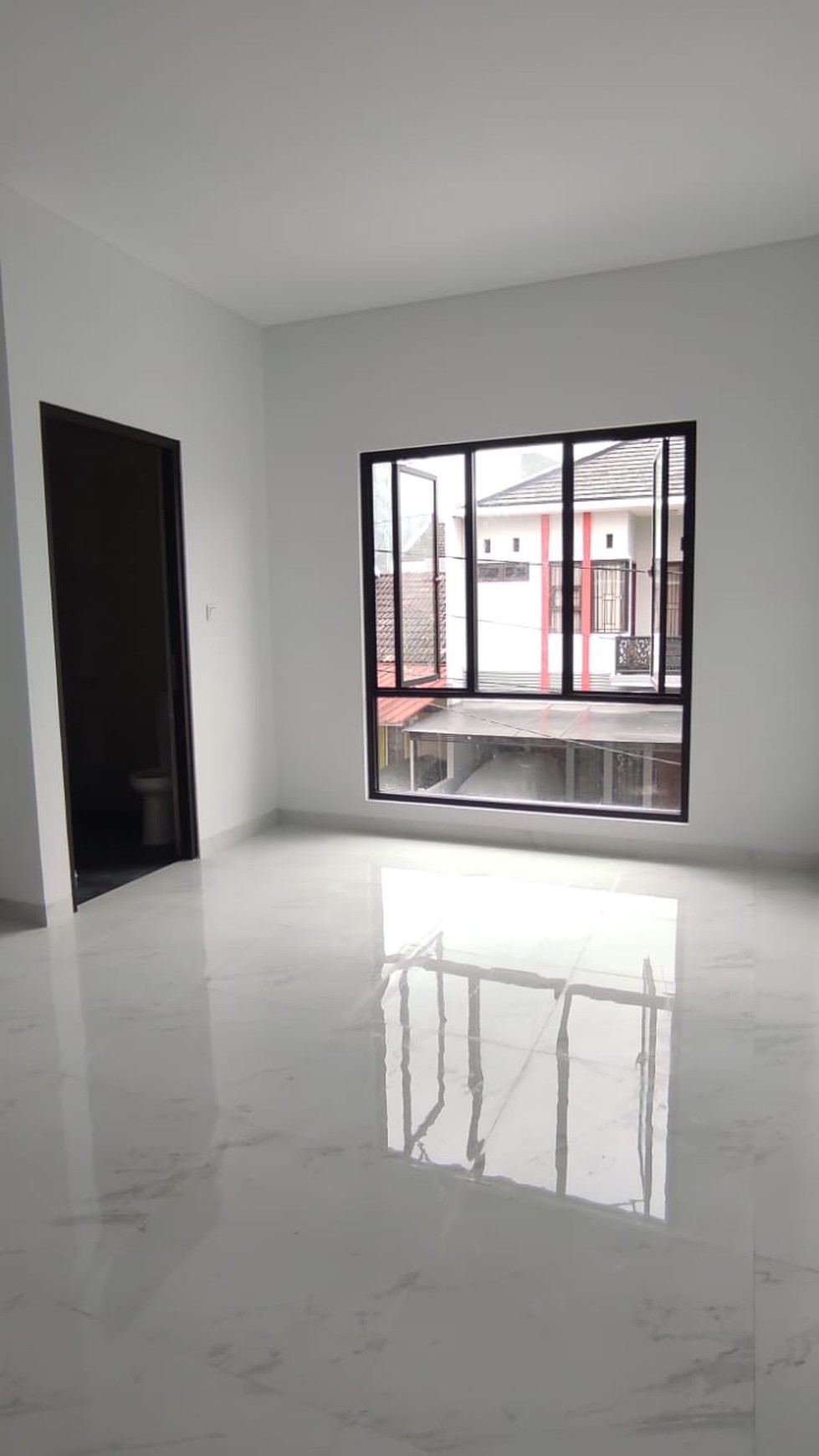 Rumah brand new siap huni di graha bintaro