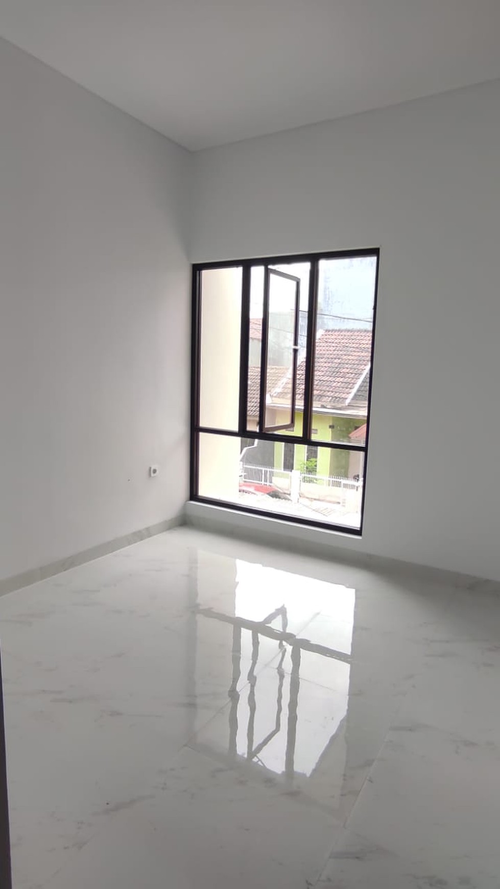 Rumah brand new siap huni di graha bintaro