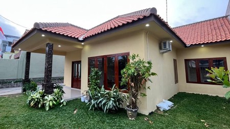 Dijual Rumah ada Kantornya Siap Huni ml