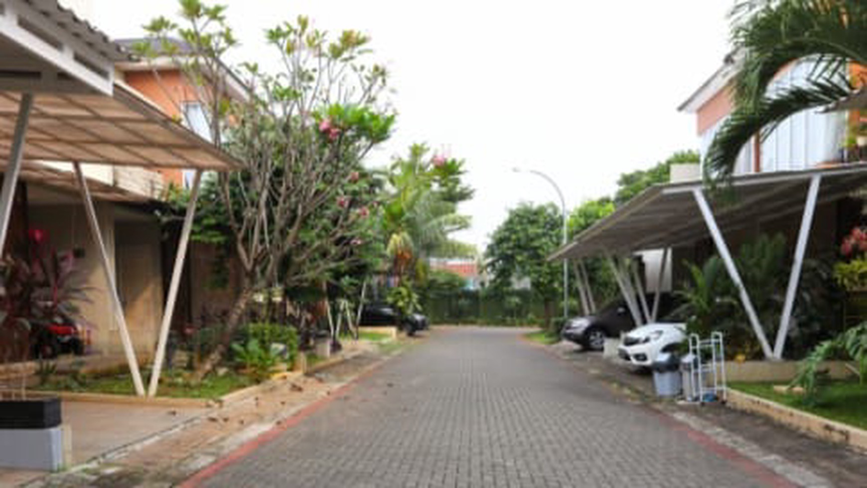 Rumah dalam Cluster dekat dengan BSD #DG