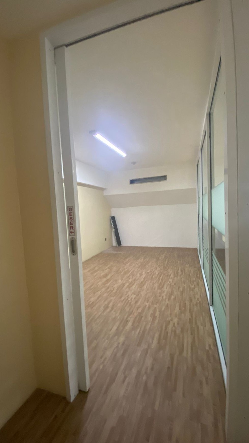 Dijual Apartemen di Grand slipi tower jakarta barat 