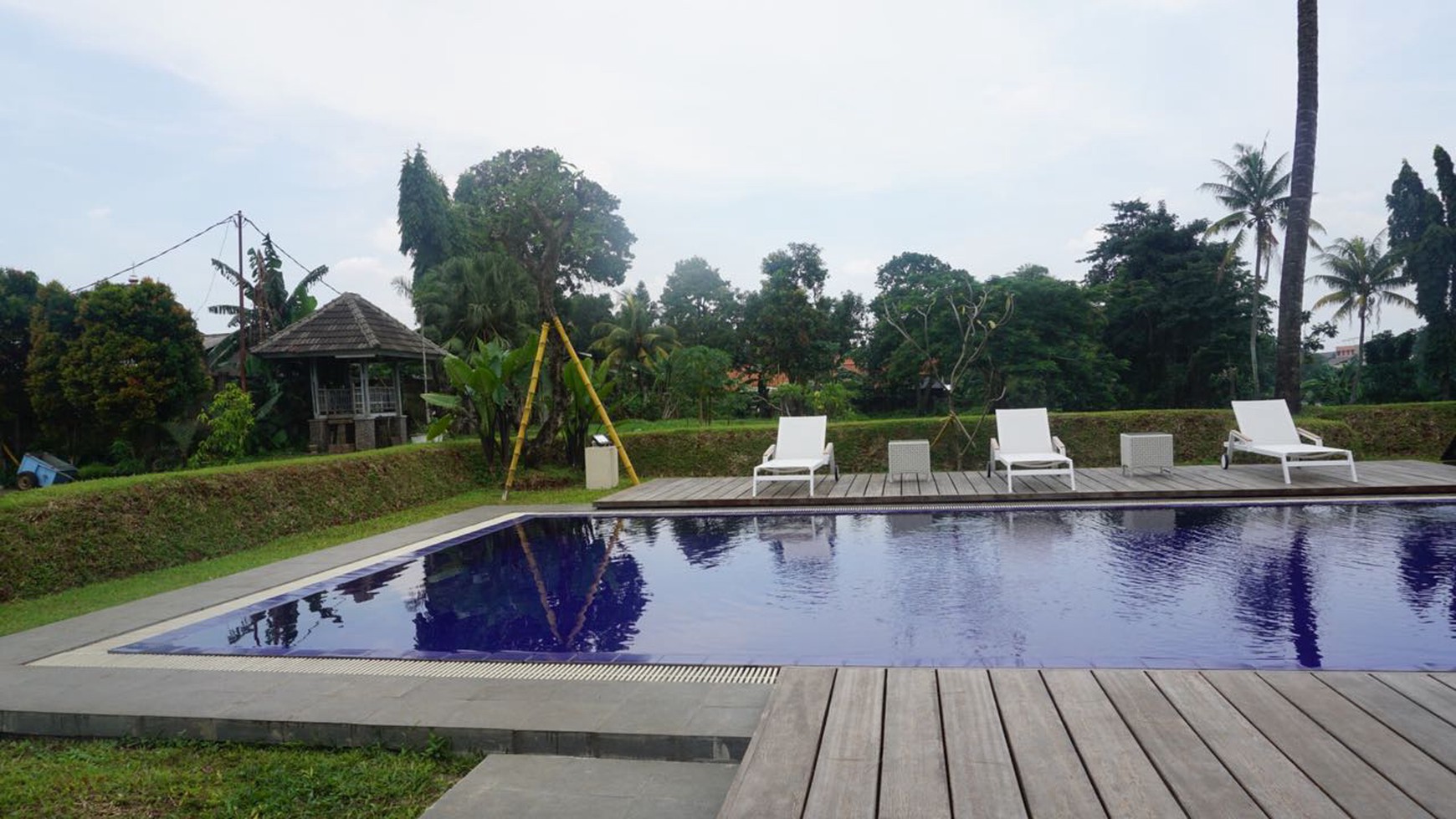 Rumah cluster Sasak Tinggi di Ciputat.