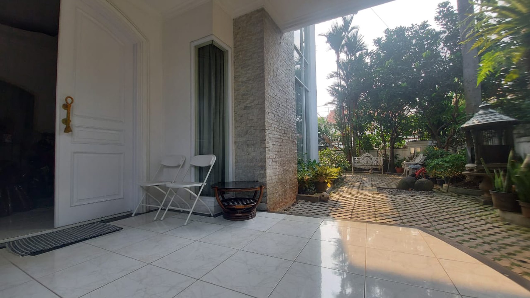 Lebak Bulus Garden House Parama Dharma, Jalan Kaki Ke MRT Lebak Bulus