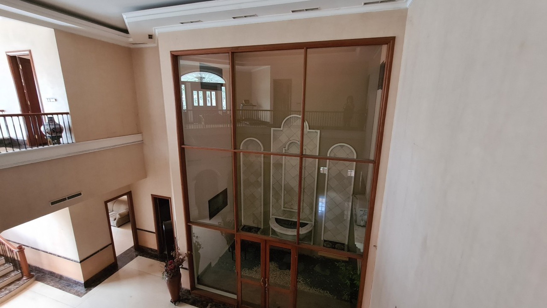 Rumah Villa Gading Indah, Kelapa Gading Luas 1.051m2