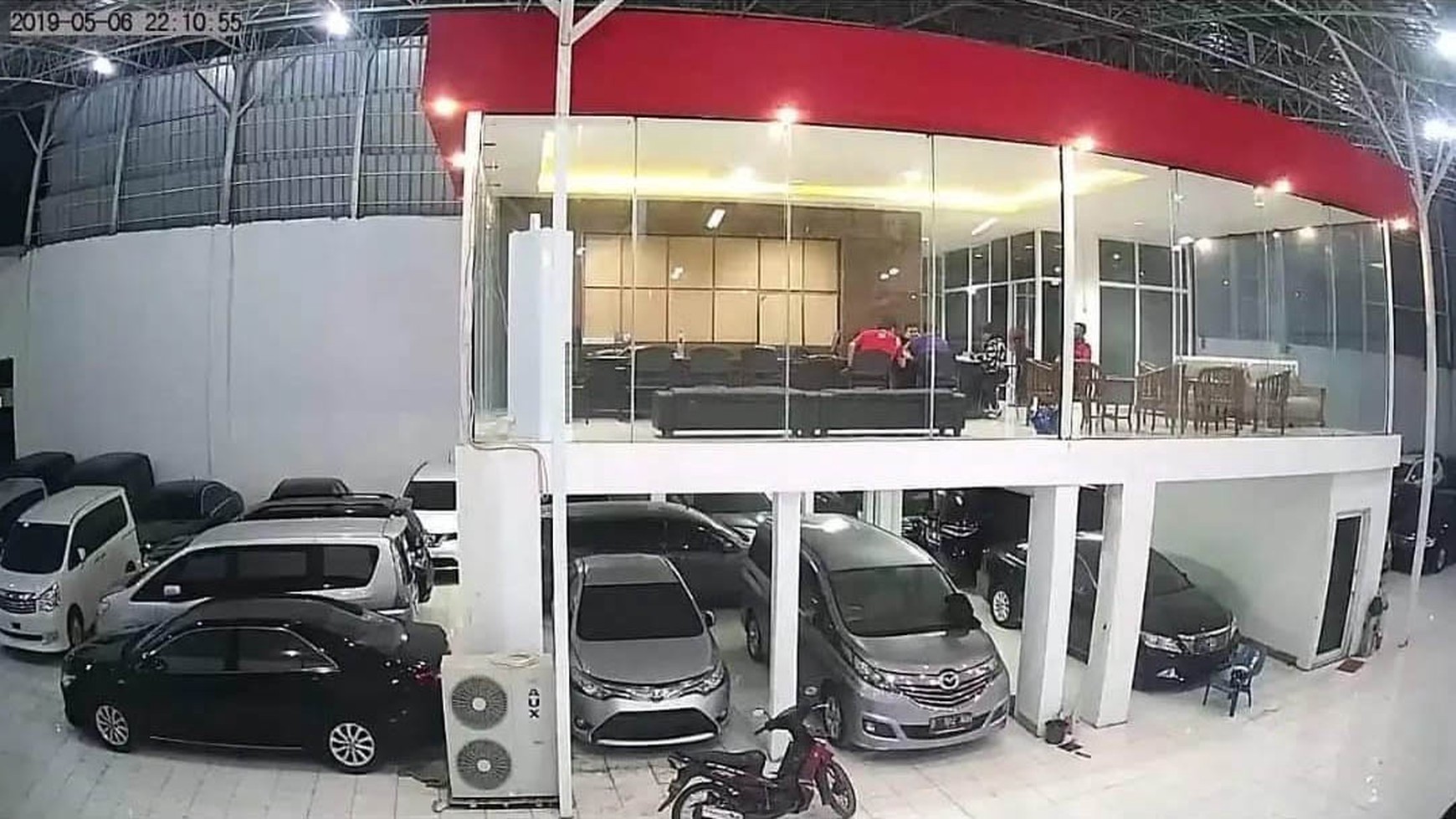 Showroom Husein Sastra Negara, Juru Mudi, Benda, Luas 2.500m2