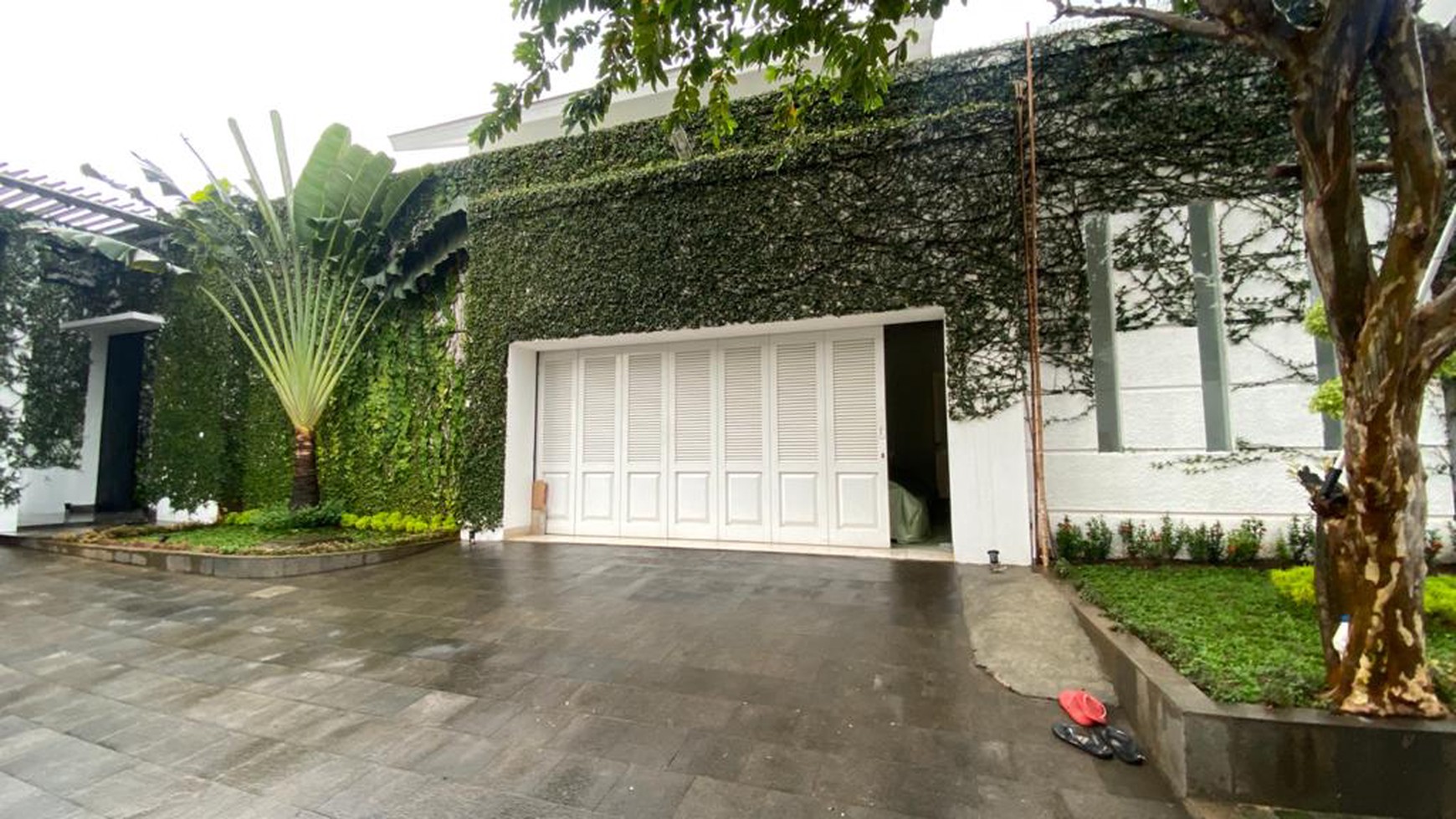 Rumah 2 Lantai Modern Tropical di Cipete, Jakarta Selatan