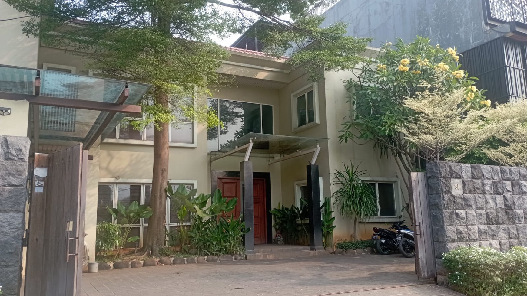 RUMAH DIJUAL JALAN SIMPRUG KEBAYORAN LAMA JAKARTA SELATAN