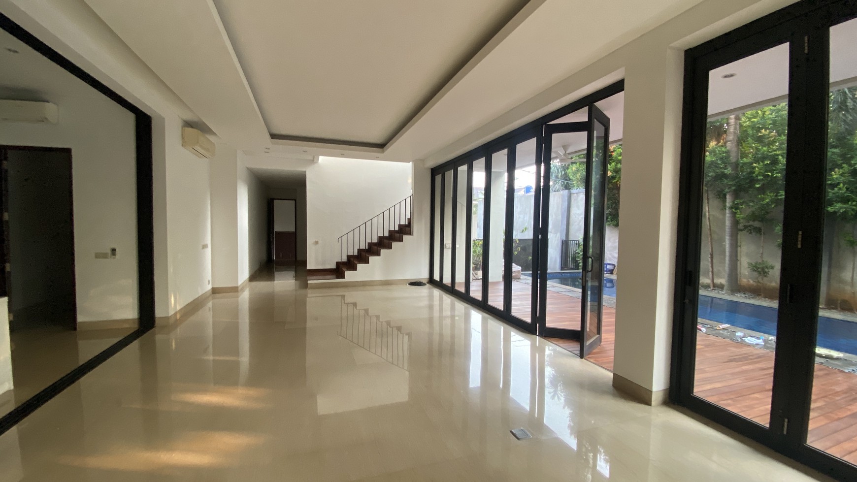 SEGERA MILIKI !!  RUMAH MODERN MINIMALIST DALAM TOWNHOUSE DI KAWASAN AMPERA