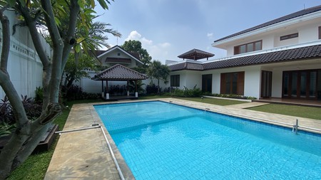 RUMAH MEWAH DI KAWASAN PEJATEN JAKARTA SELATAN