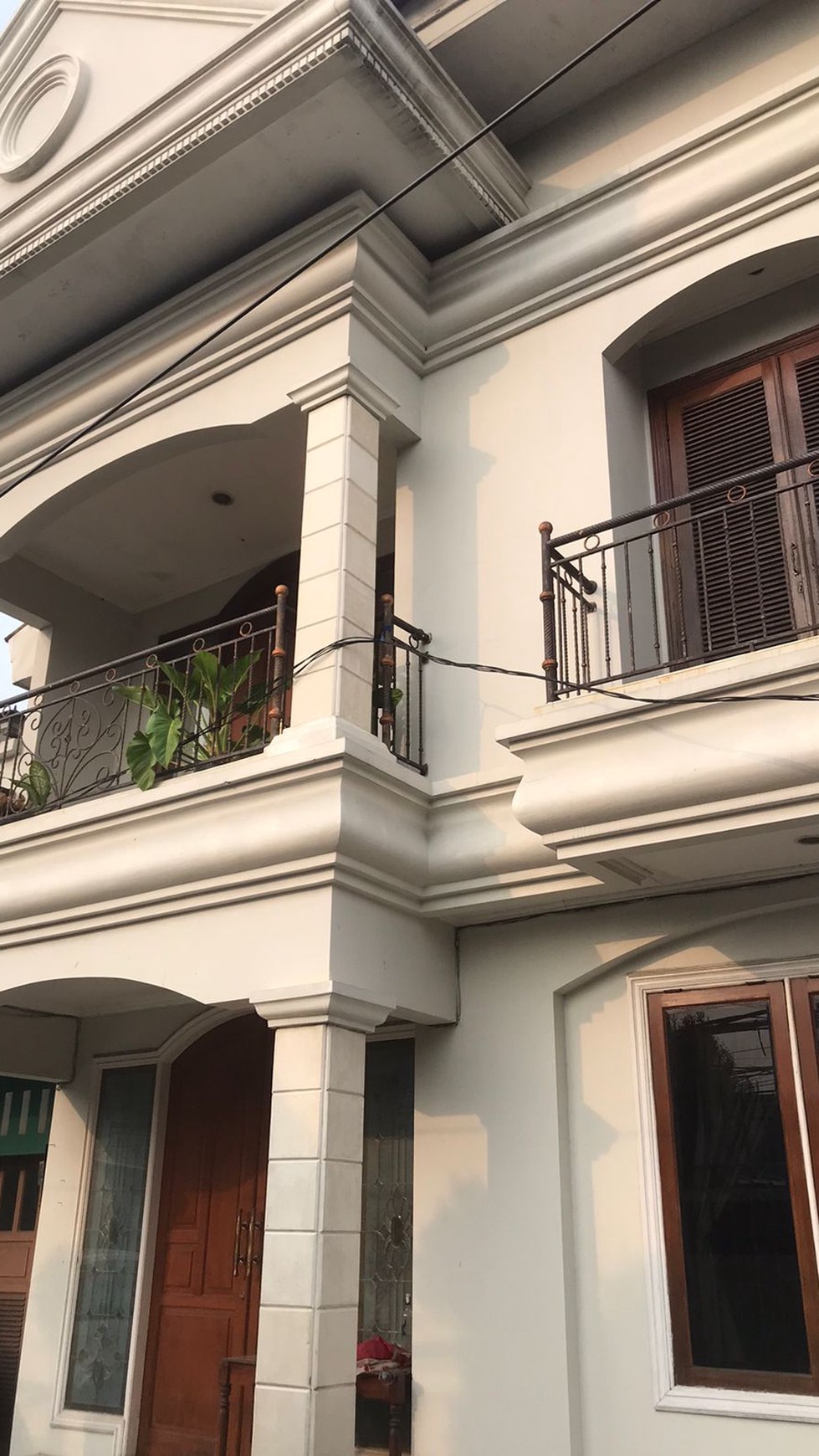 FOR SALE Rumah 2 Lantai, Bagus, Sertifikat Hak Milik, IMB Dan PBB Di Jalan Rawa Simprug, Kebayoran Lama, Jakarta Selatan