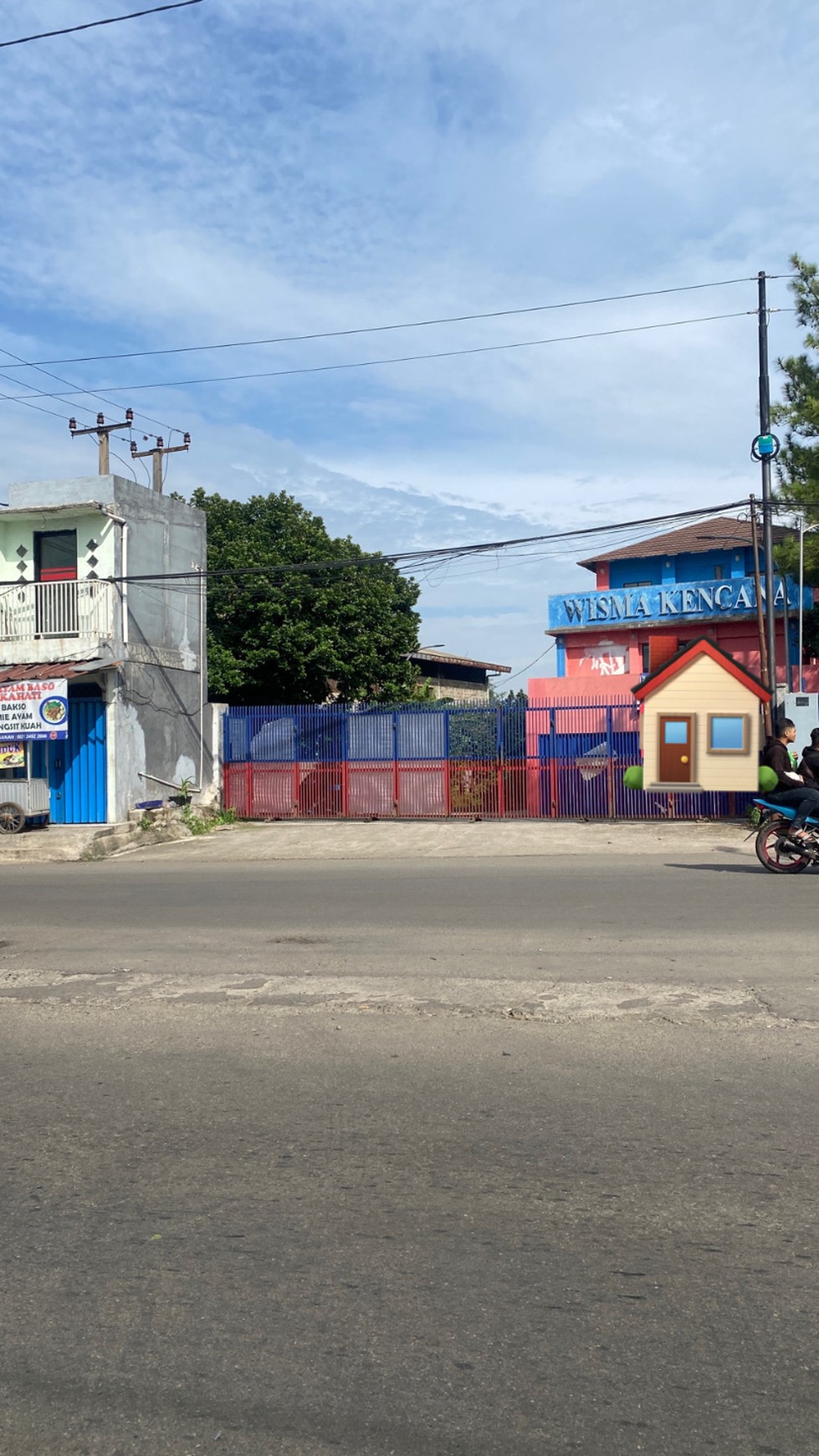 Gedung Kantor 3 Lantai Harga Menarik dekat Pintu Tol Citeureup, Kab Bogor