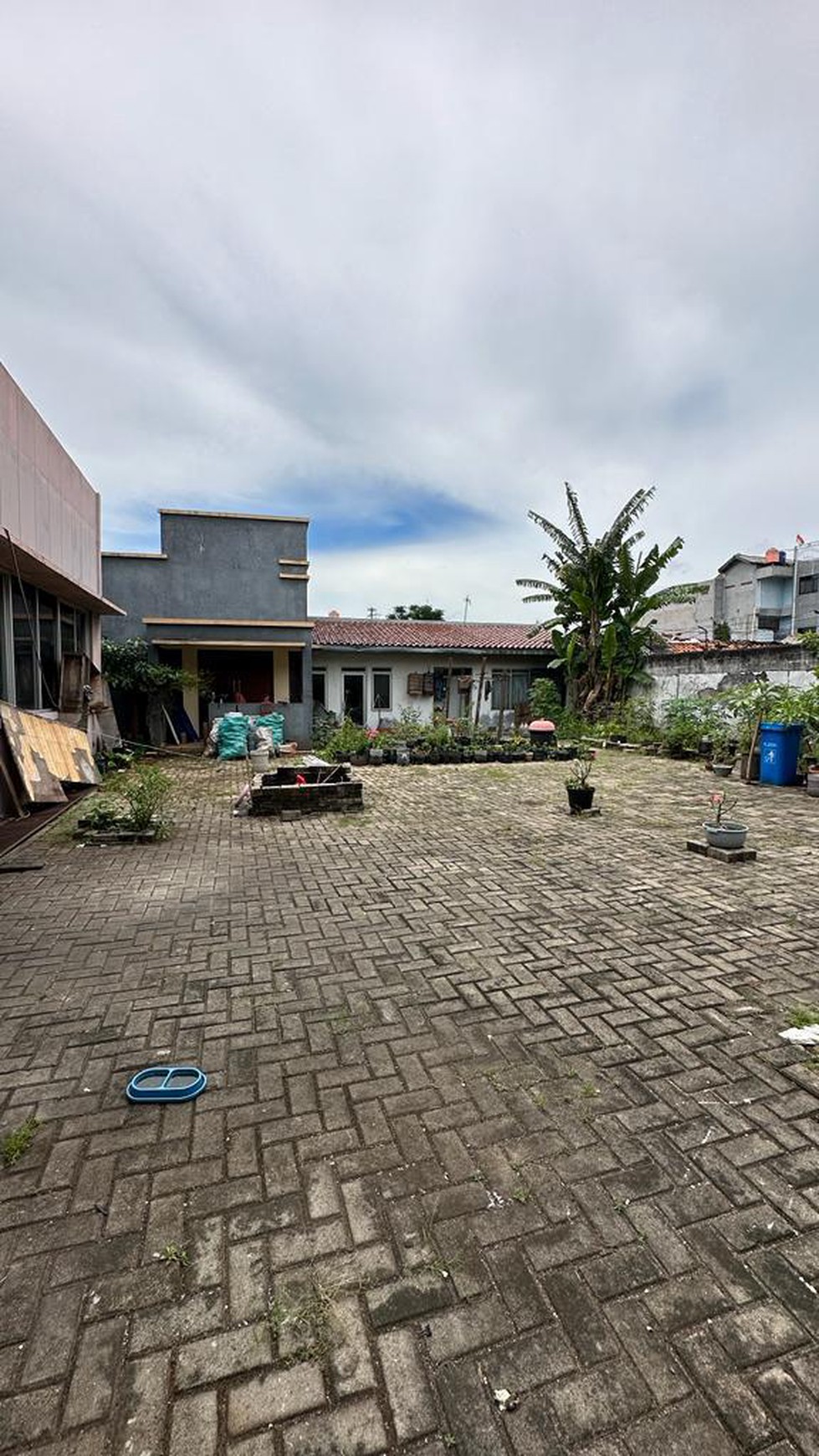 TURUN HARGA! GEDUNG KANTOR LOKASI TERBAIK DI DUREN TIGA RAYA, JAKARTA SELATAN