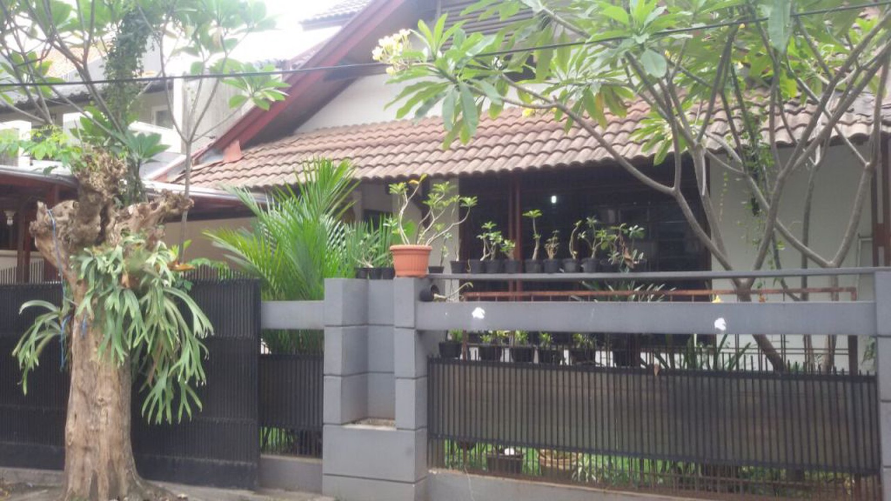 Rumah sIap huni dekat Tanah Kusir Jakarta Selatan...