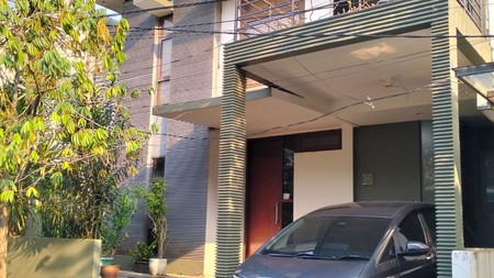 Rumah bagus, rapih terawat di Bintaro Jaya Sektor 9