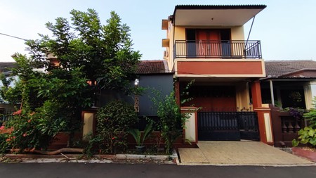 Termurah. Rumah 2 lantai Di Bukit Indah Serua