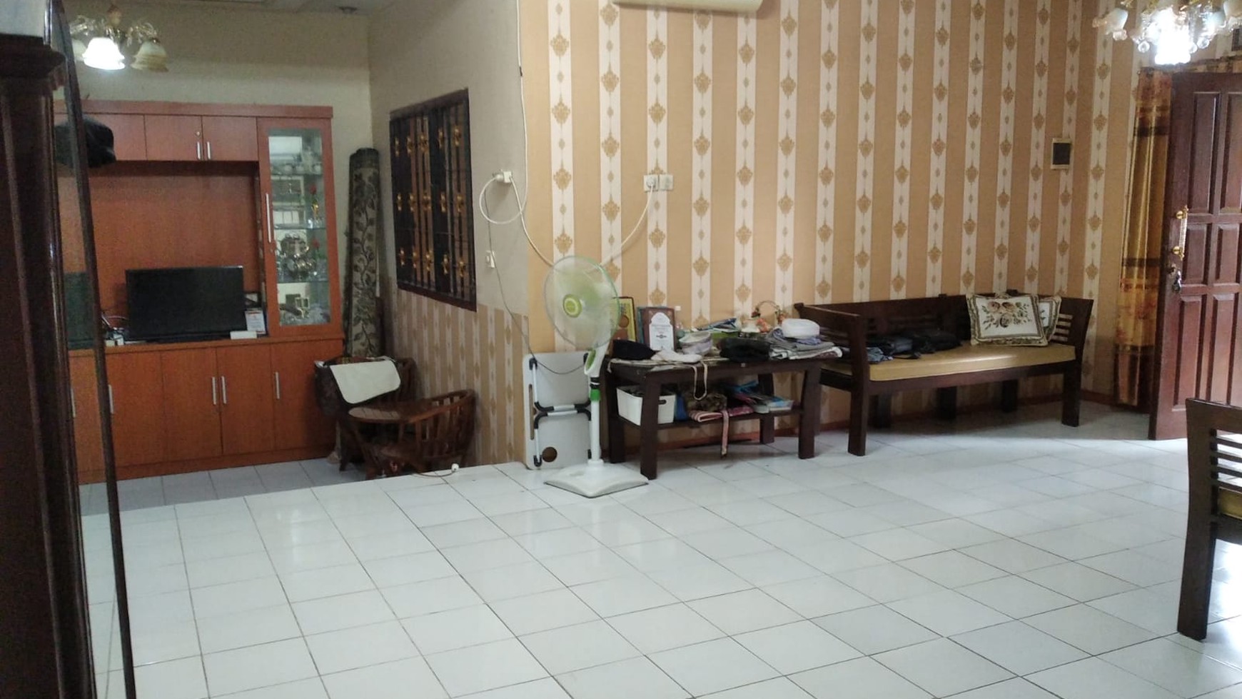 Termurah. Rumah 2 lantai Di Bukit Indah Serua