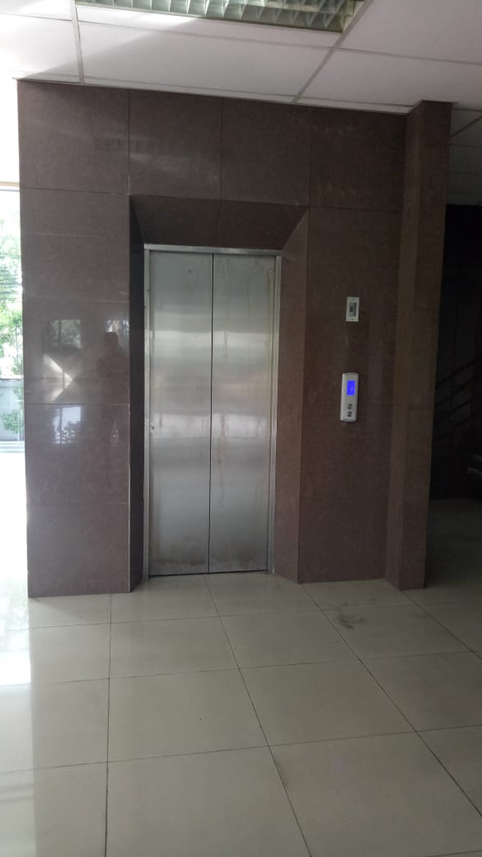 Office Space Brand New, Bagus, daerah Commercil di Jakarta Pusat.