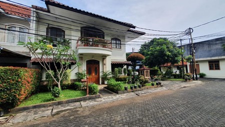 Rumah Bagus di Jl Darmajaya, Villa Pejaten Town House Pejaten Barat Jakarta Selatan