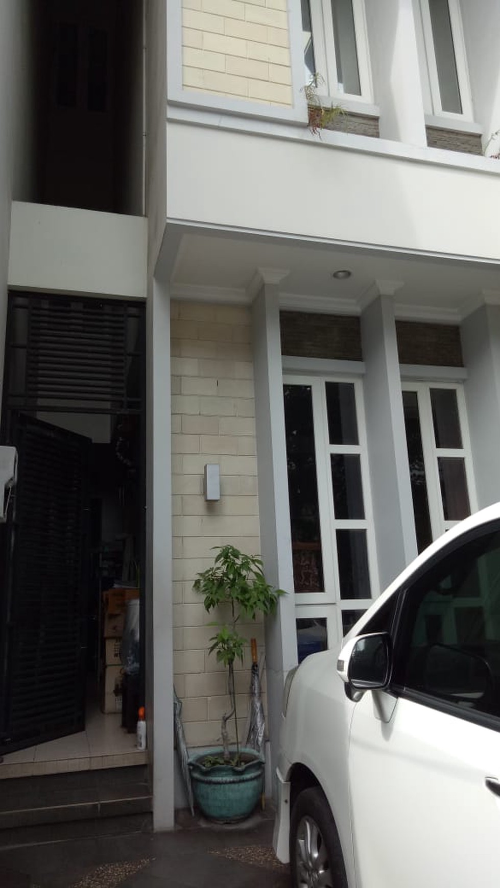 Rumah Besar 3 Lantai di Kelapa Gading Jakarta Utara