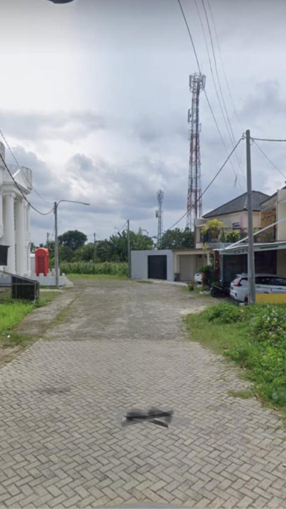 Rumah dua lantai dijalan Arif Rahman Hakim Wayhalim Bandarlampung