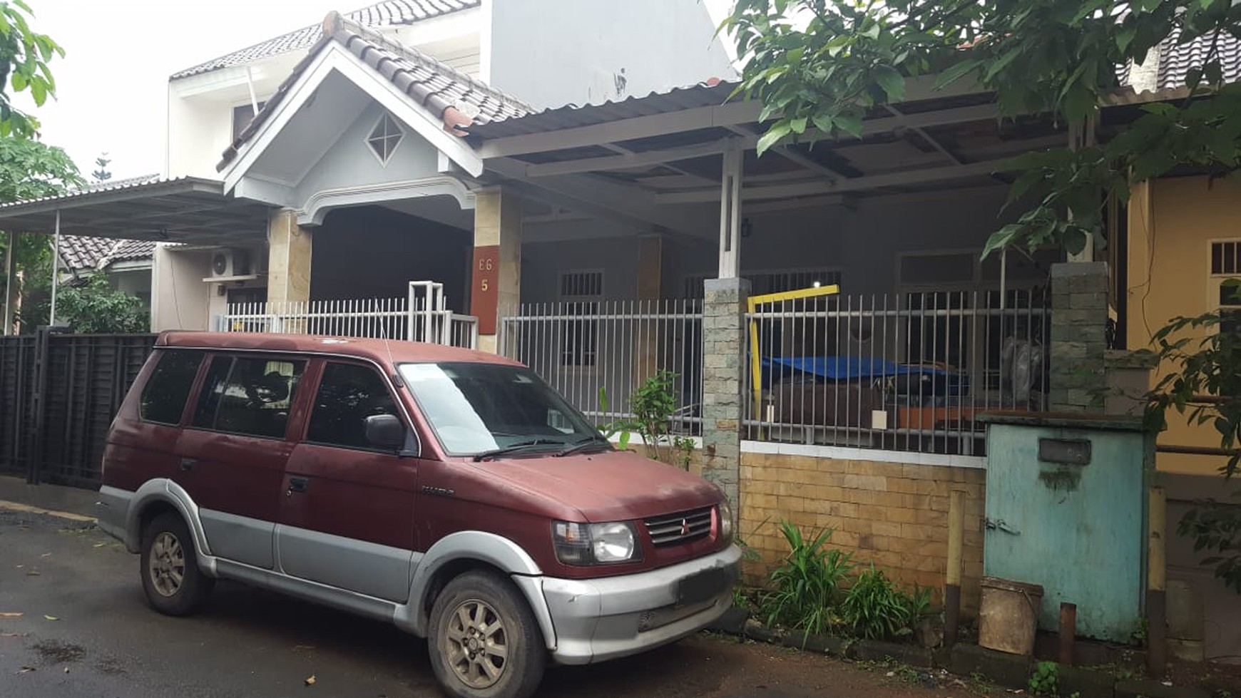 Dijual rumah siap huni dan lingkungkan nyaman hanya di Permata Sakti, Lippo Karawaci -Tangerang