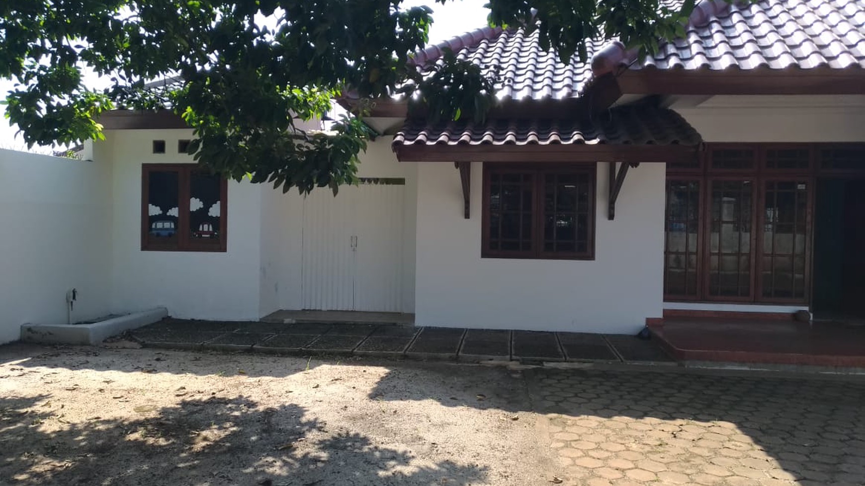 Rumah satu lantai Jalan Haji Naman Pondok Kelapa, jakarta timur