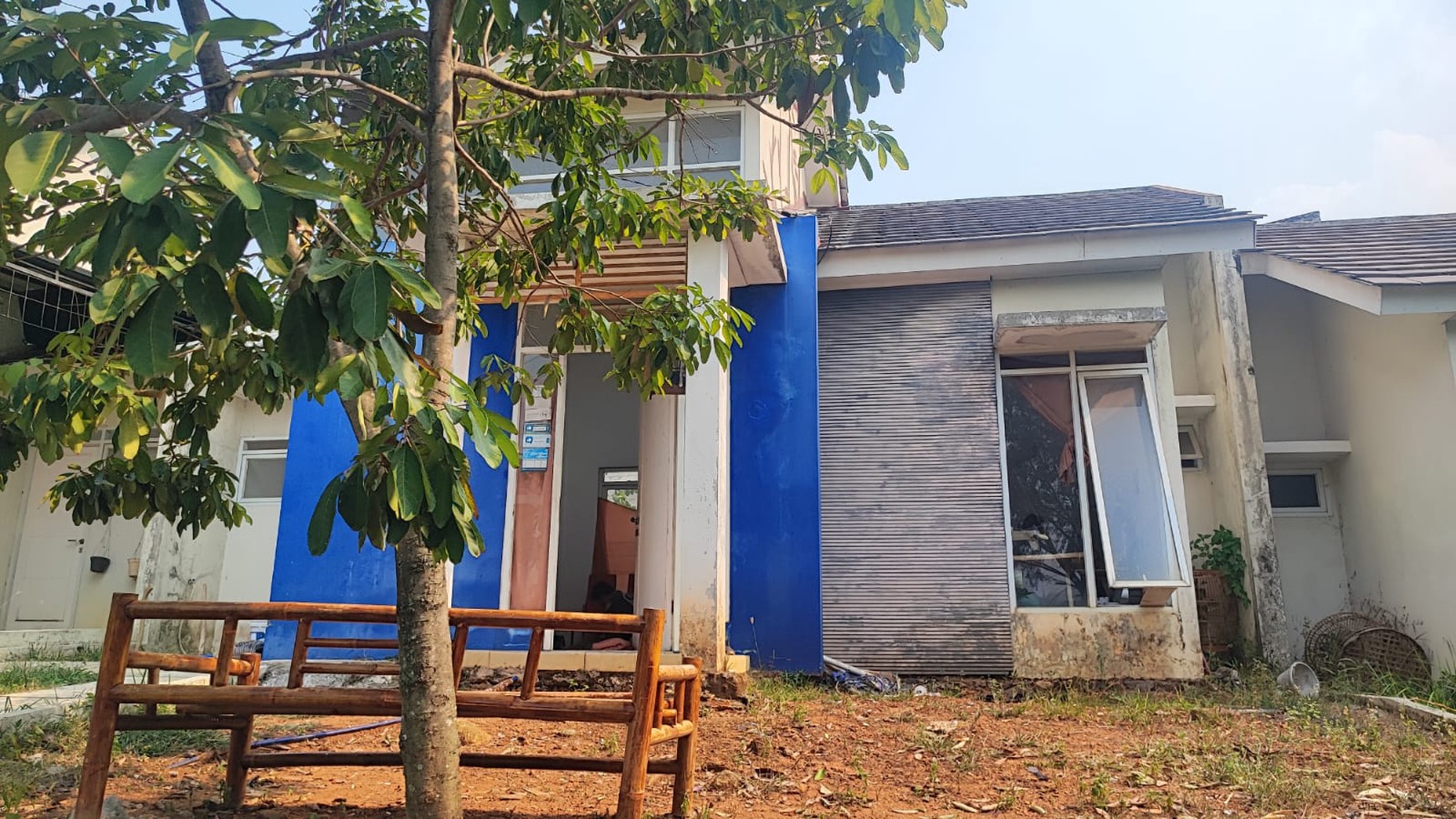 Rumah siap huni harga terjangkau. 